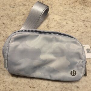 lululemon athletica Everywhere Belt Bag 1L